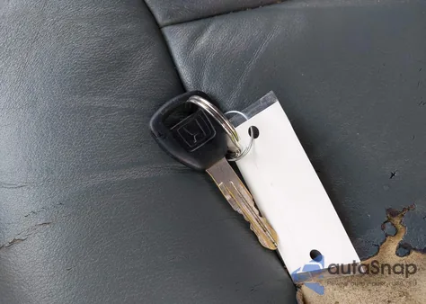 2002 Honda Odyssey Ex-L из США, поврежденный, VIN 5FNRL18972B030348